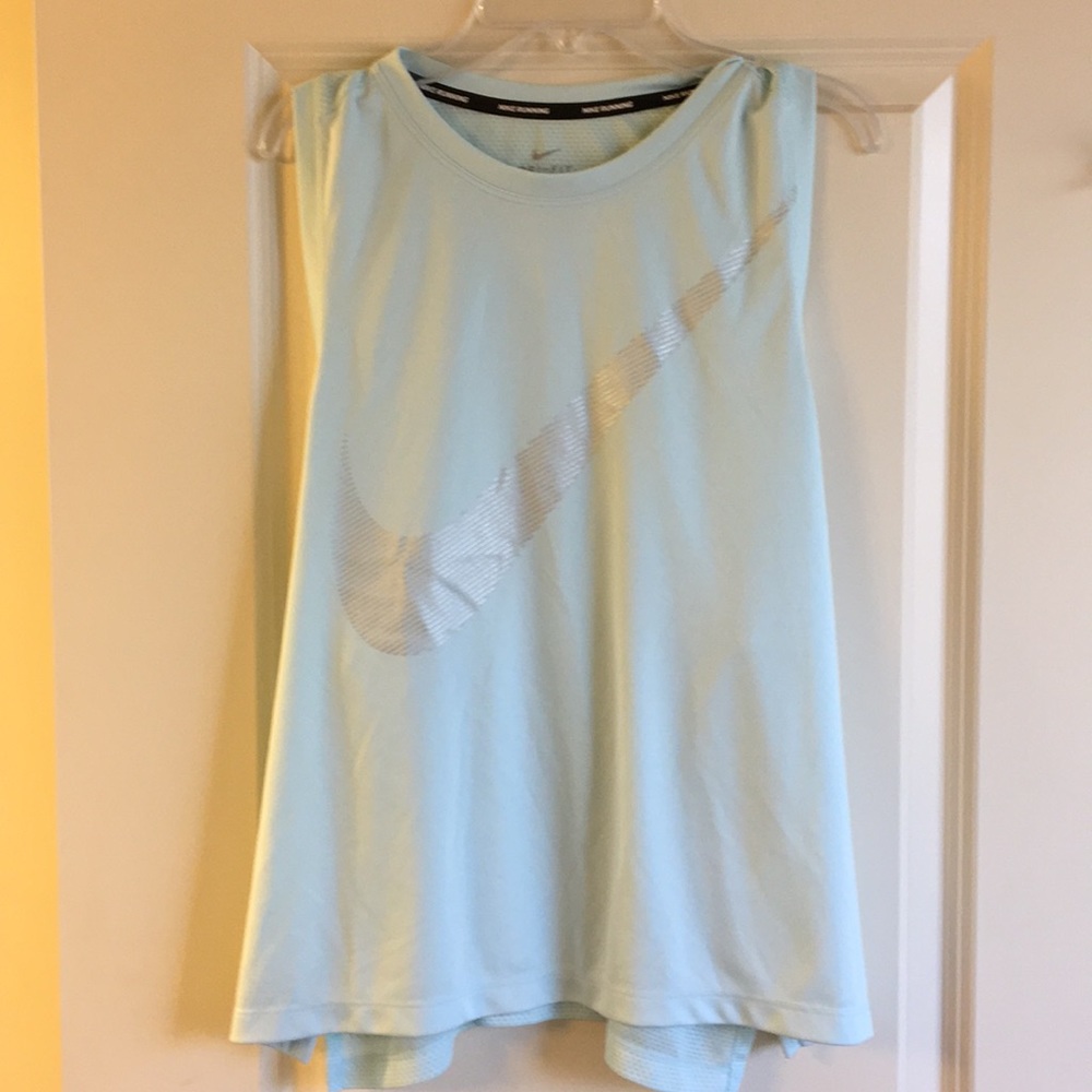 Nike tank top size xl